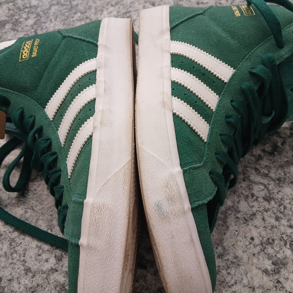 adidas Originals Men's Basket Profile Sneaker, Green/White/Gold Metallic, size 8 - Picture 4 of 6
